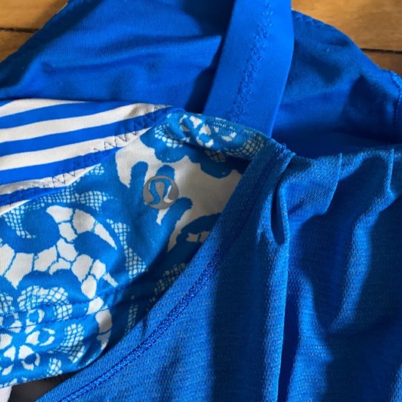 Blue and White Lululemon top - size 8 - Picture 2 of 3